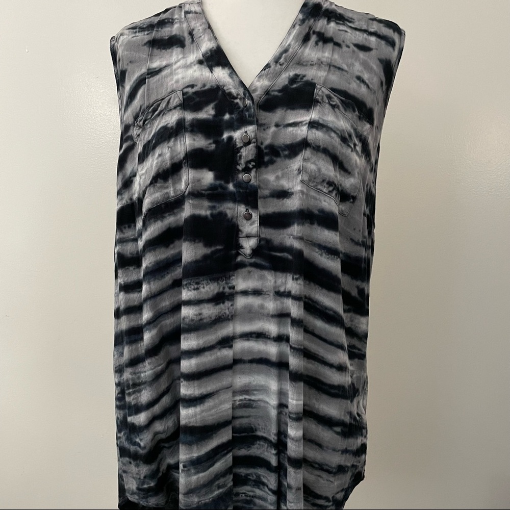 Tie-Dye Rayon Pullover Tank - Picture 3 of 6